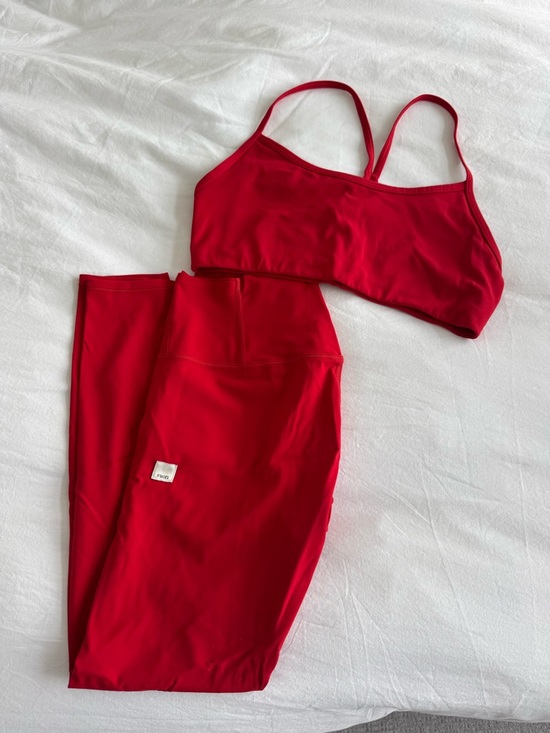 Vuori Other - Vuori Cherry Red Allthefeels Set - Sports Bra and High-Waist Leggings